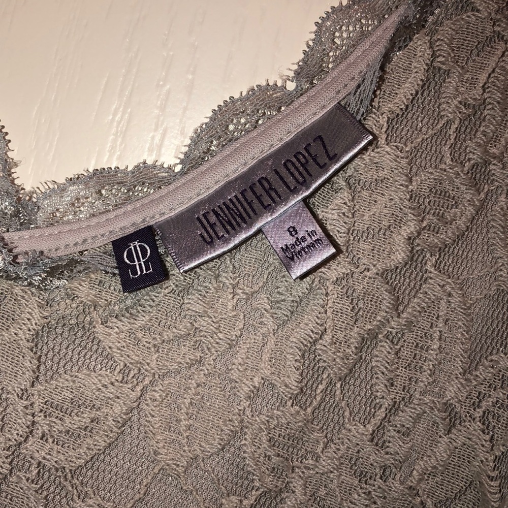 Jennifer Lopez Gray Lace Dress. Sz 8 - Picture 6 of 6